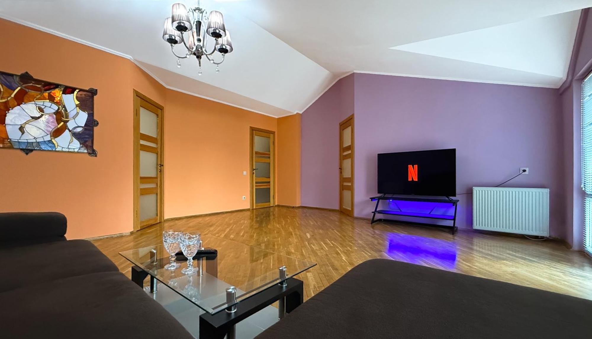 Grand Apartments On Rynok Square Лвив Екстериор снимка