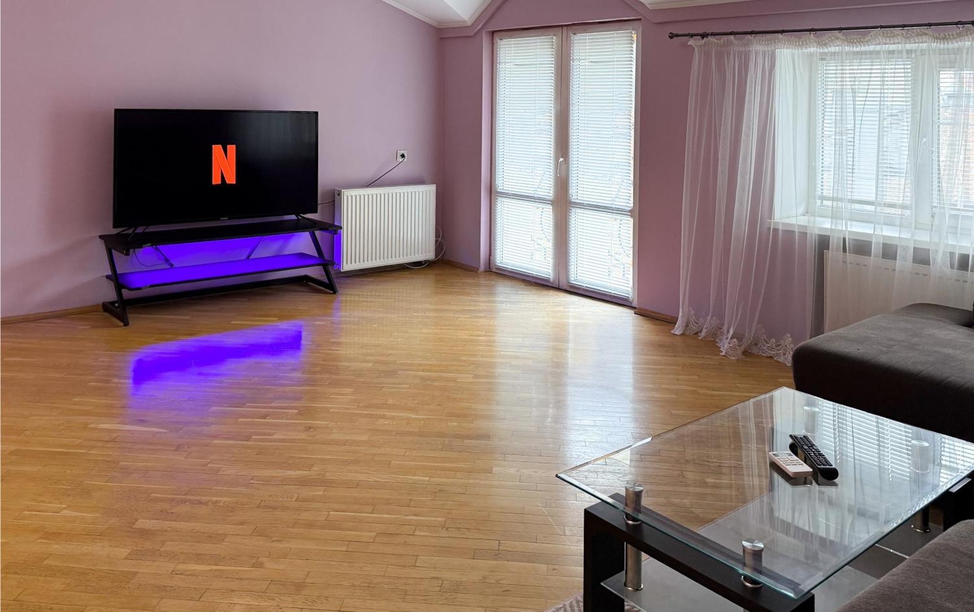 Grand Apartments On Rynok Square Лвив Екстериор снимка