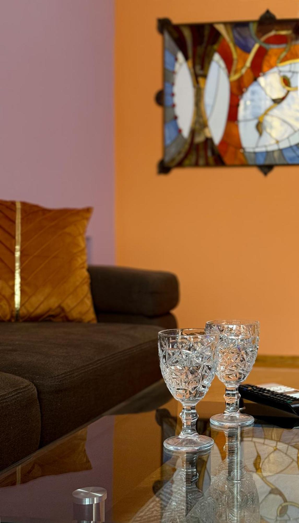 Grand Apartments On Rynok Square Лвив Екстериор снимка