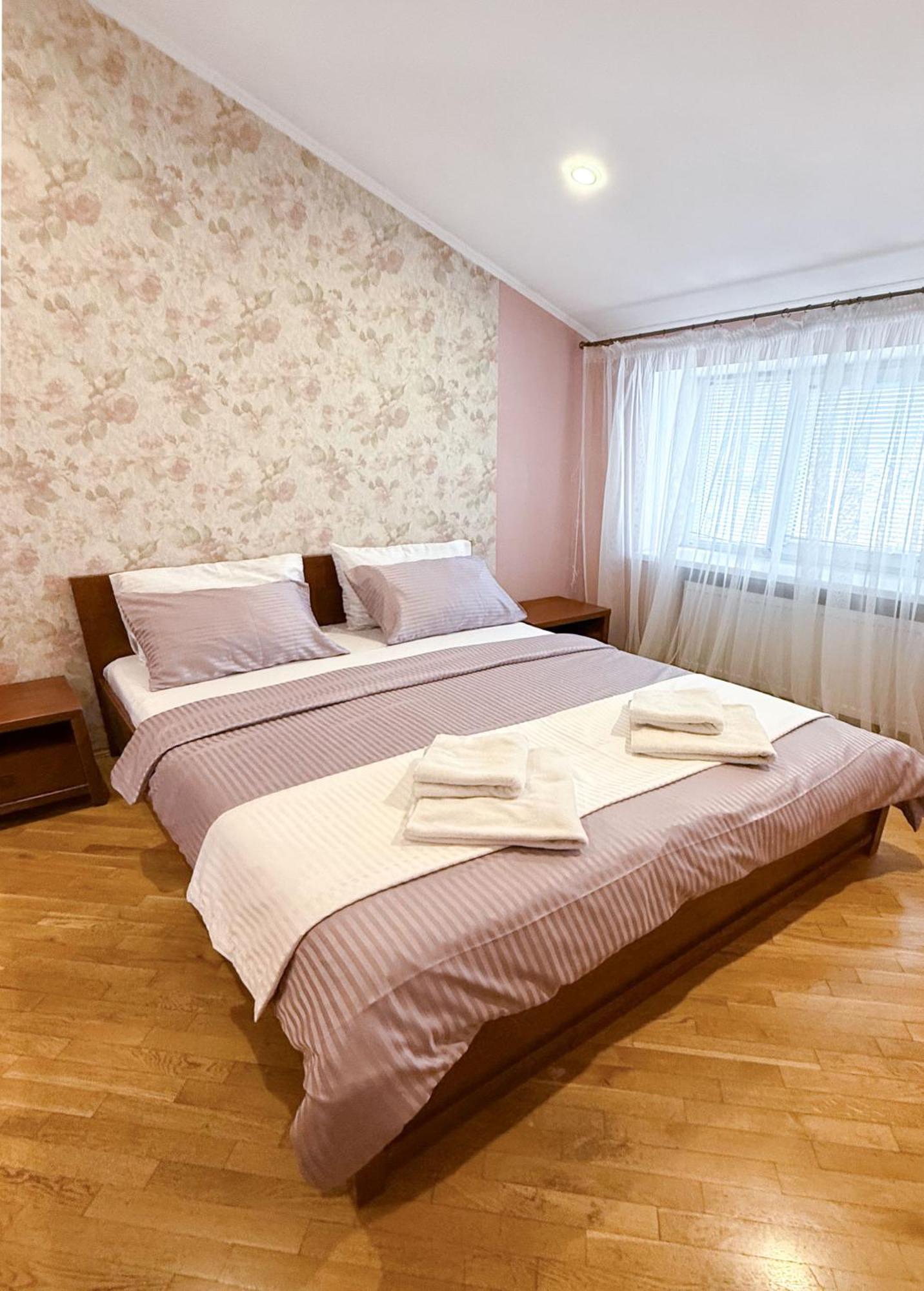 Grand Apartments On Rynok Square Лвив Екстериор снимка