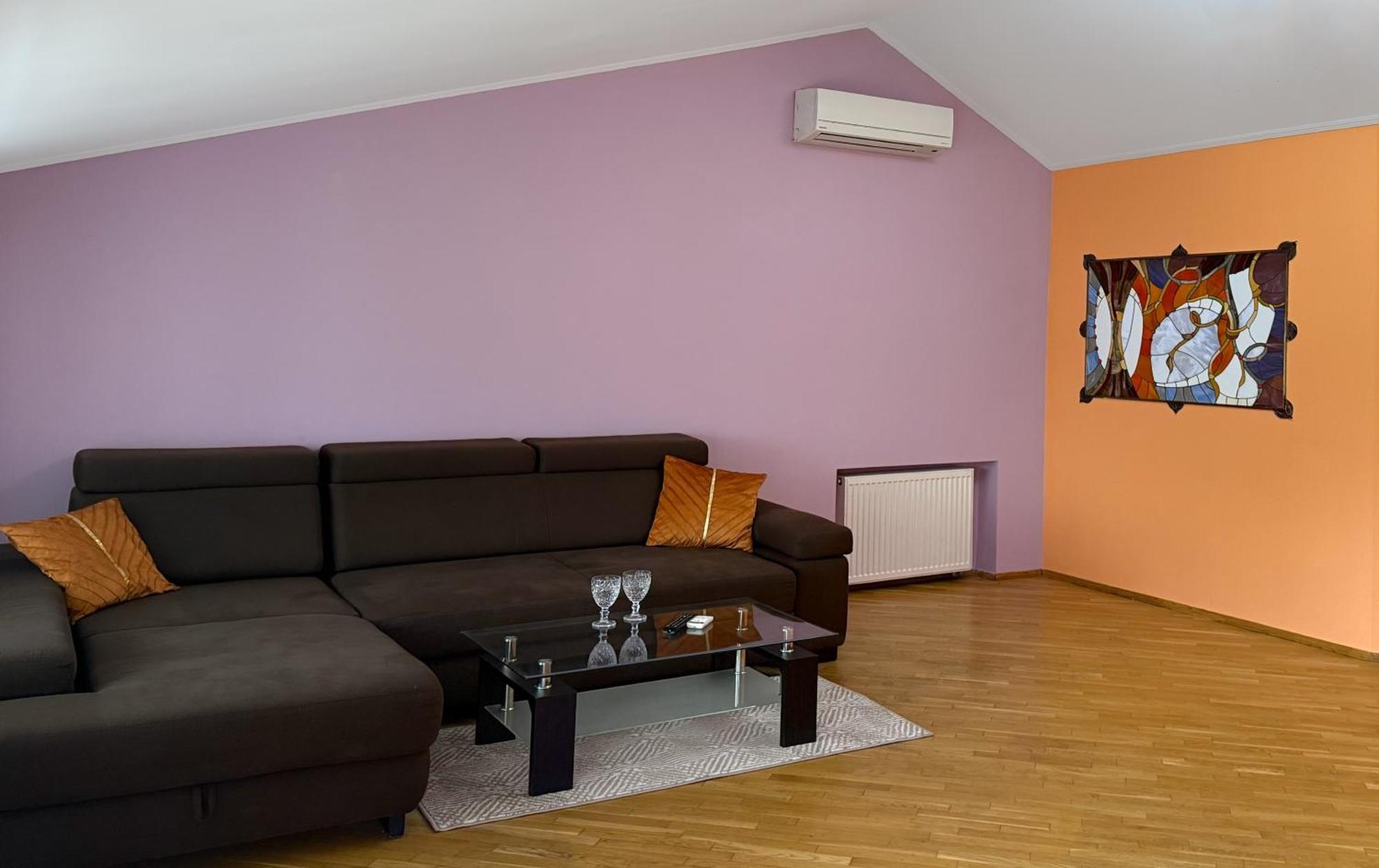 Grand Apartments On Rynok Square Лвив Екстериор снимка
