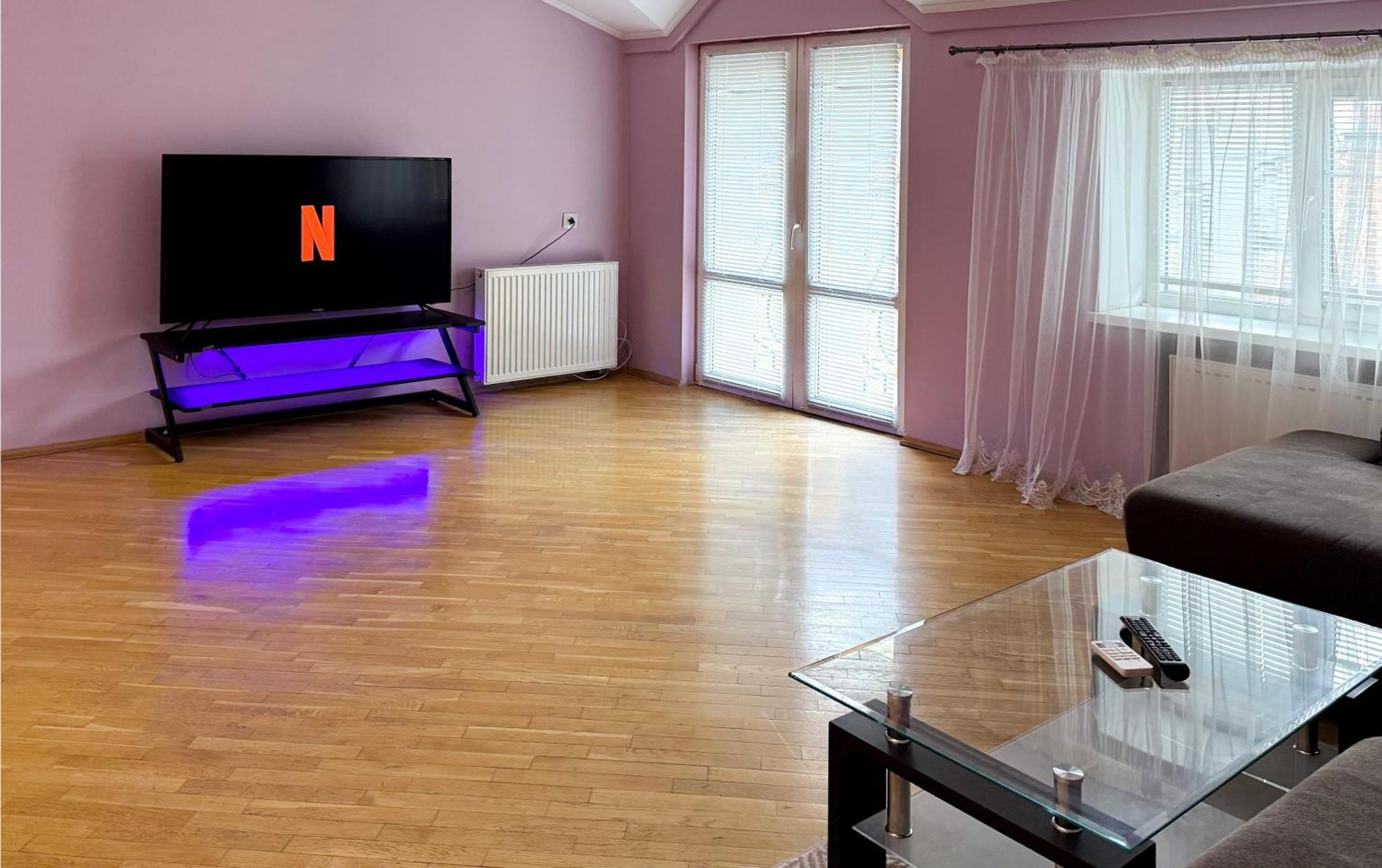 Grand Apartments On Rynok Square Лвив Екстериор снимка