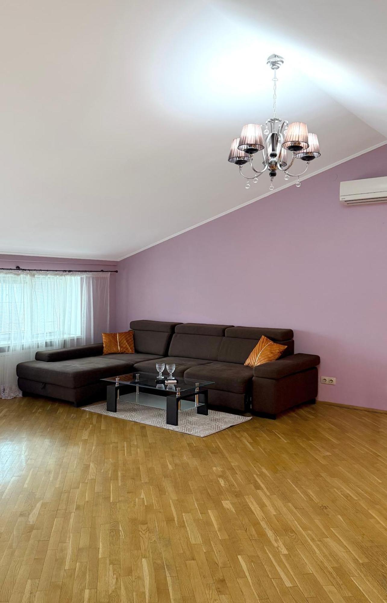 Grand Apartments On Rynok Square Лвив Екстериор снимка