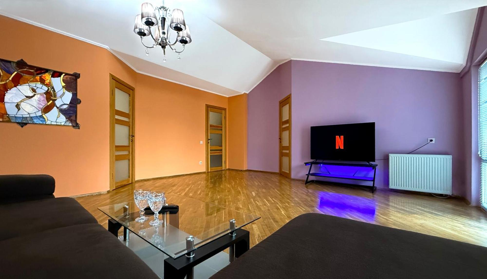 Grand Apartments On Rynok Square Лвив Екстериор снимка
