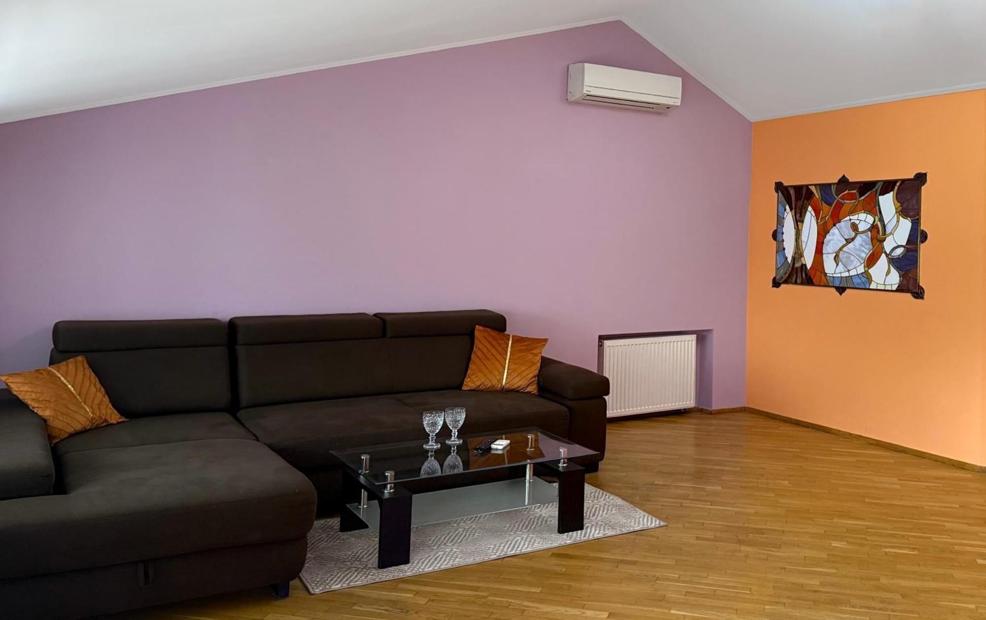 Grand Apartments On Rynok Square Лвив Екстериор снимка