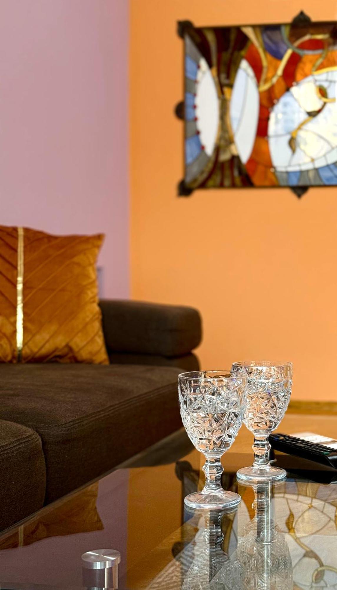 Grand Apartments On Rynok Square Лвив Екстериор снимка